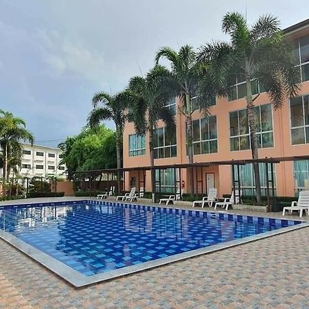 The Victory Hotel Ban Muang Daeng Экстерьер фото