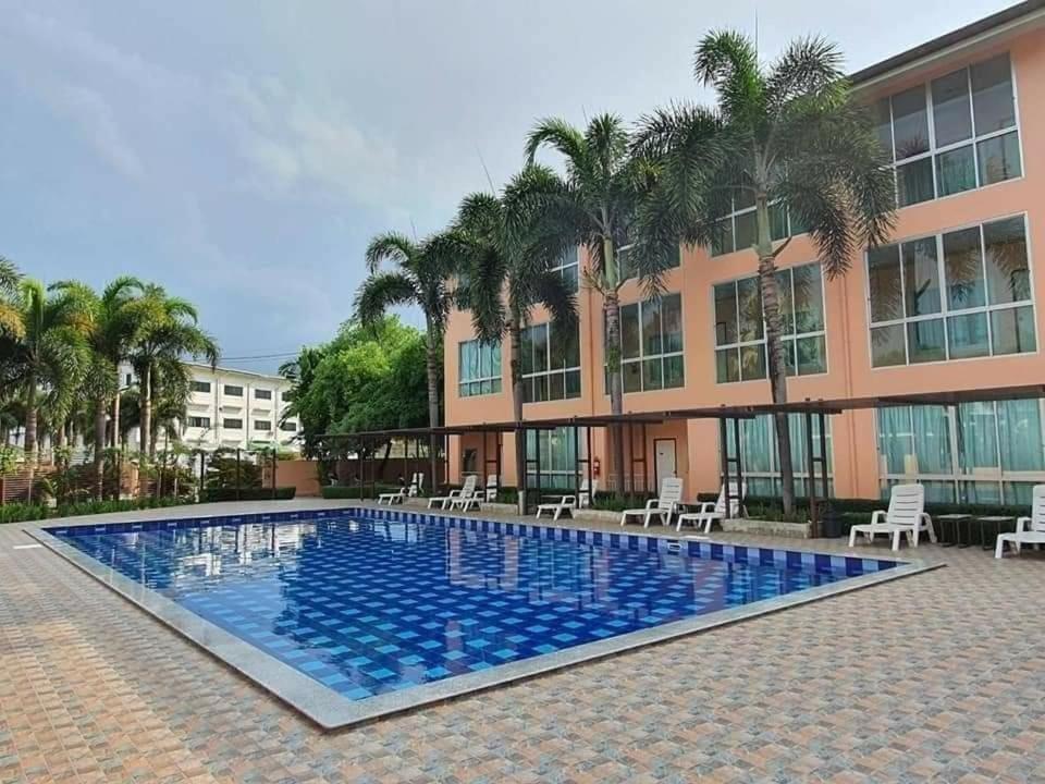 The Victory Hotel Ban Muang Daeng Экстерьер фото