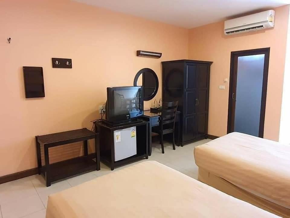 The Victory Hotel Ban Muang Daeng Экстерьер фото