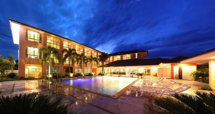 The Victory Hotel Ban Muang Daeng Экстерьер фото